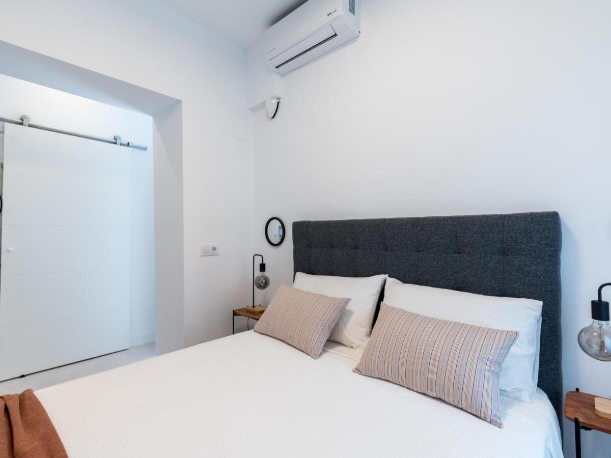 Unique Homes La Juderia Parking & Jacuzzi Севілья Екстер'єр фото