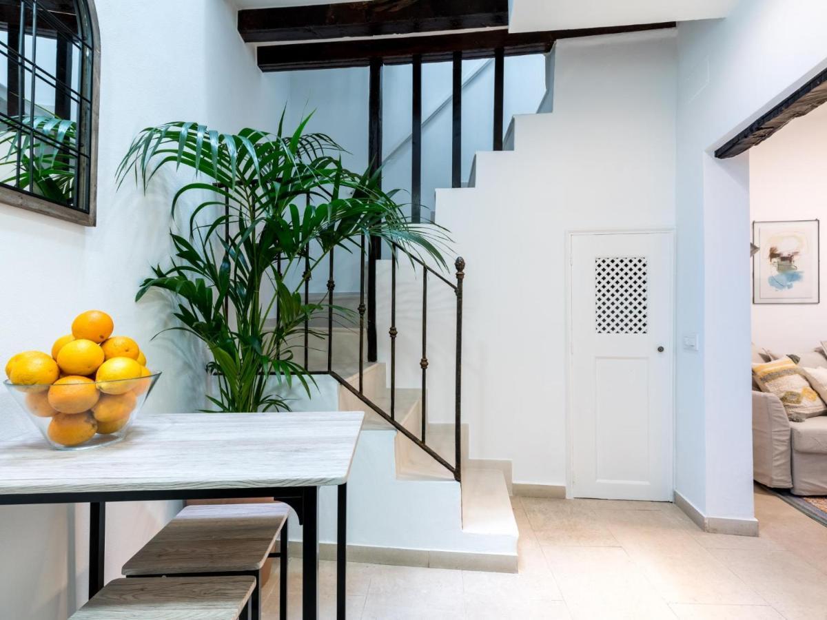 Unique Homes La Juderia Parking & Jacuzzi Севілья Екстер'єр фото